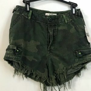 Free people shorts size 4 NWT